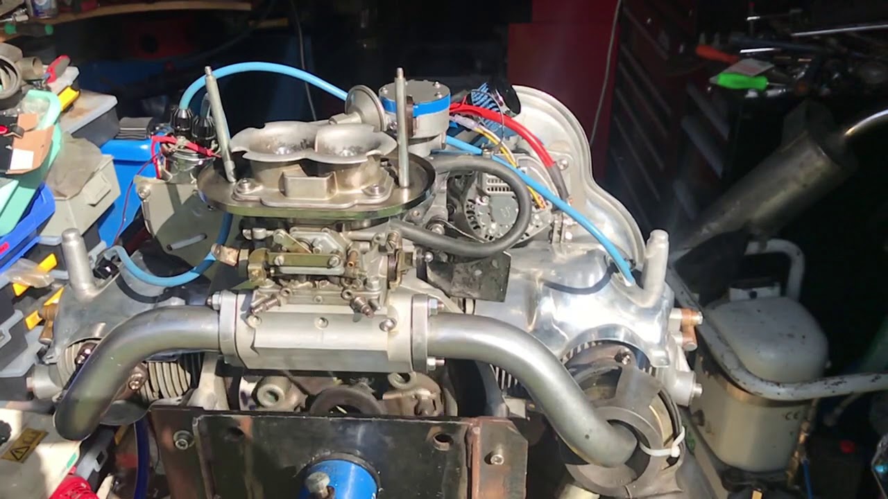 Brian's Panhard PL17 L1 Tigre engine - day four - warming up (slo-mo)
