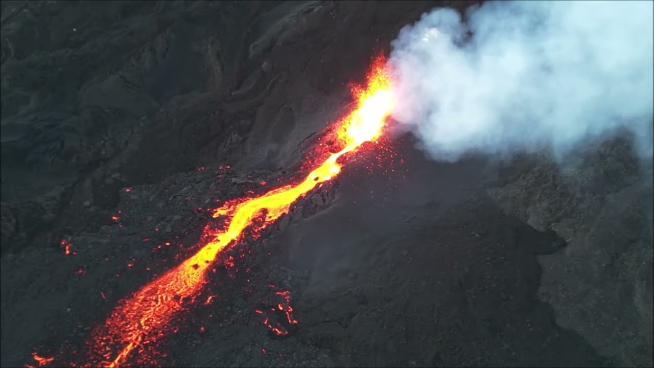 Piton de la Fournaise éruption volcanique le 19 janvier 2026 _ La Réunion
