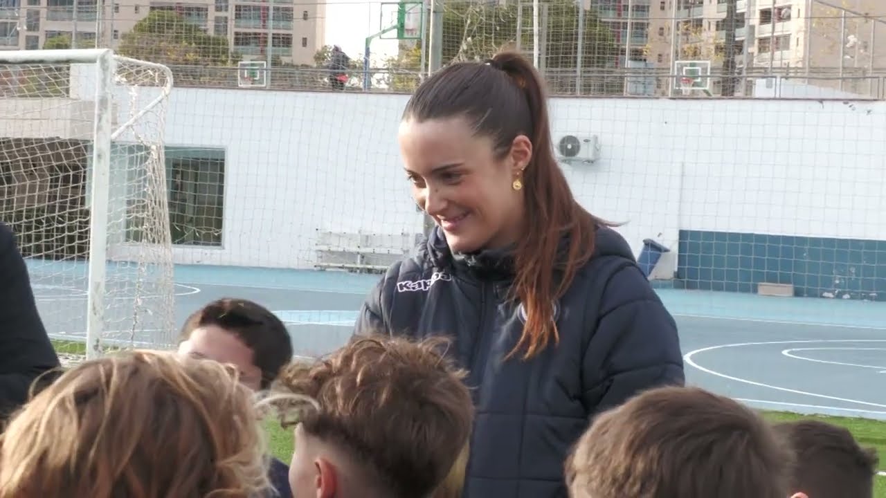 Pasión y amor por el deporte se viralizan gracias a esta entrenadora del Hércules | AlacantíTV