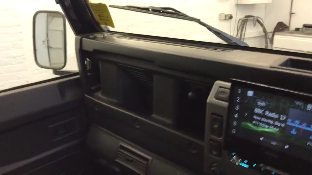 Defender TD5 for Apple Carplay, No Problem.