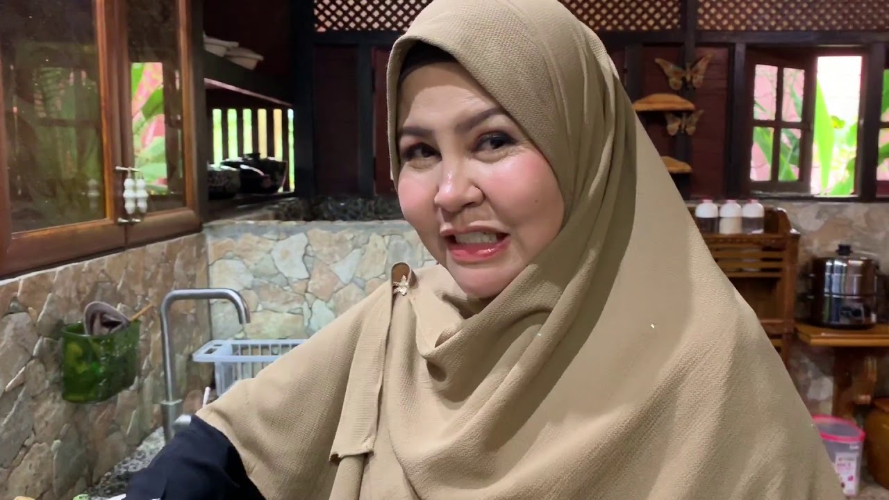 DAPUR BONDA : UDANG GALAH MASAK GULAI HIJAU