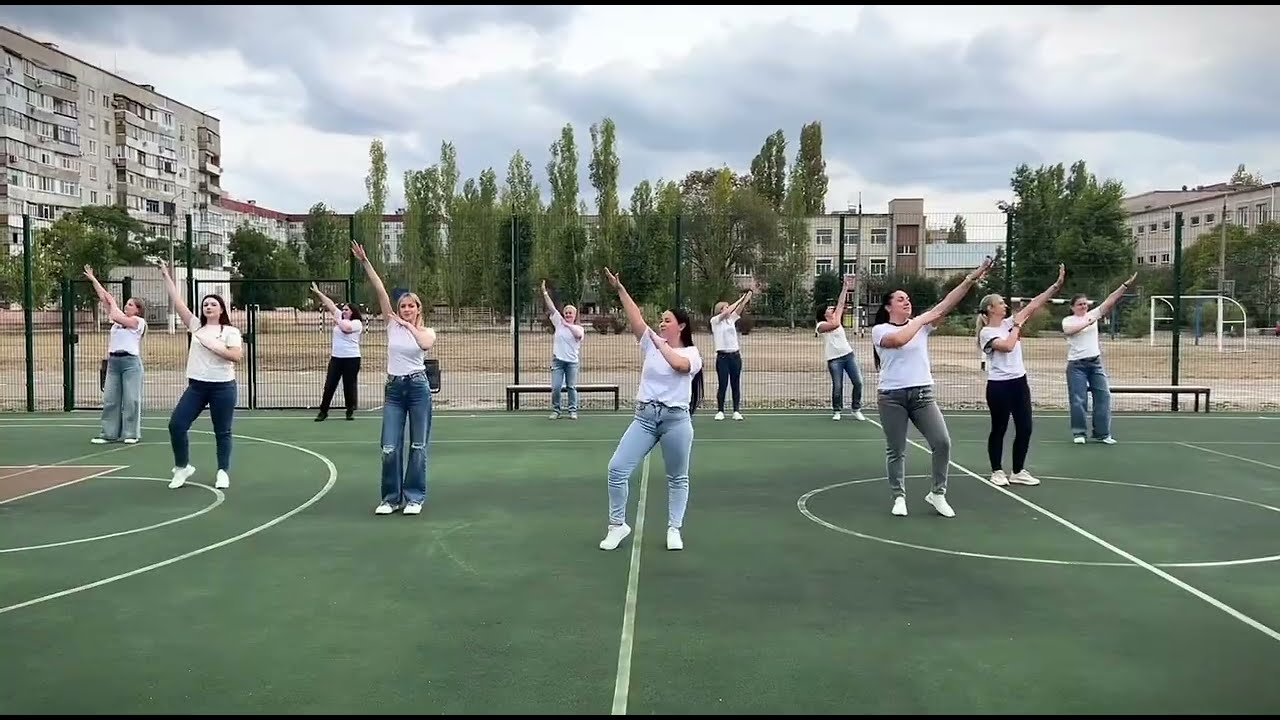 Дорогі колеги, з Днем учителя!