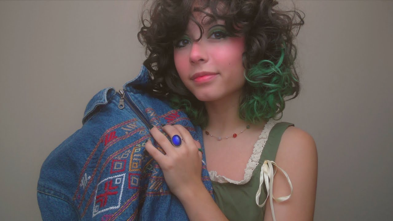 ASMR - vintage clothing store roleplay 🌙 - whispered -