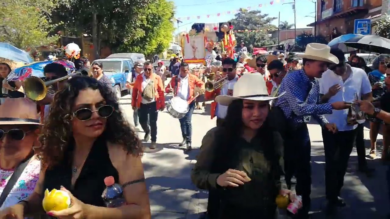 Calenda de toros en San Sebastián Tutla, Oaxaca.#AZNoticias