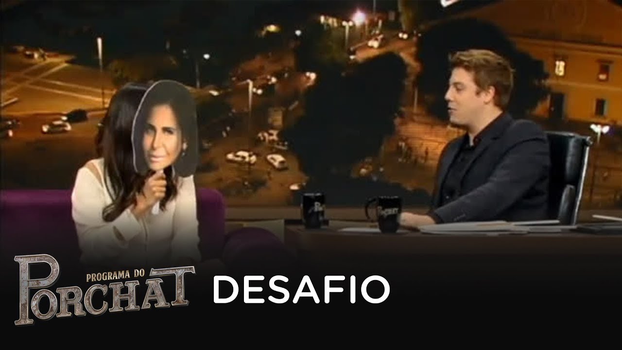 Emanuelle Araújo se diverte no 