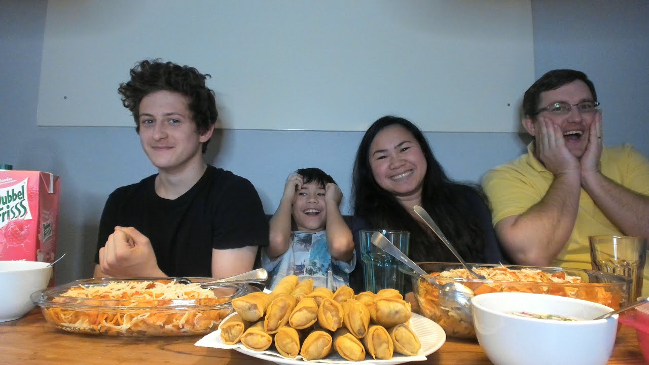 MUKBANG WITH MY NEIGHBOR HIS FAMILY! ( 😬 ) Michael & queenie