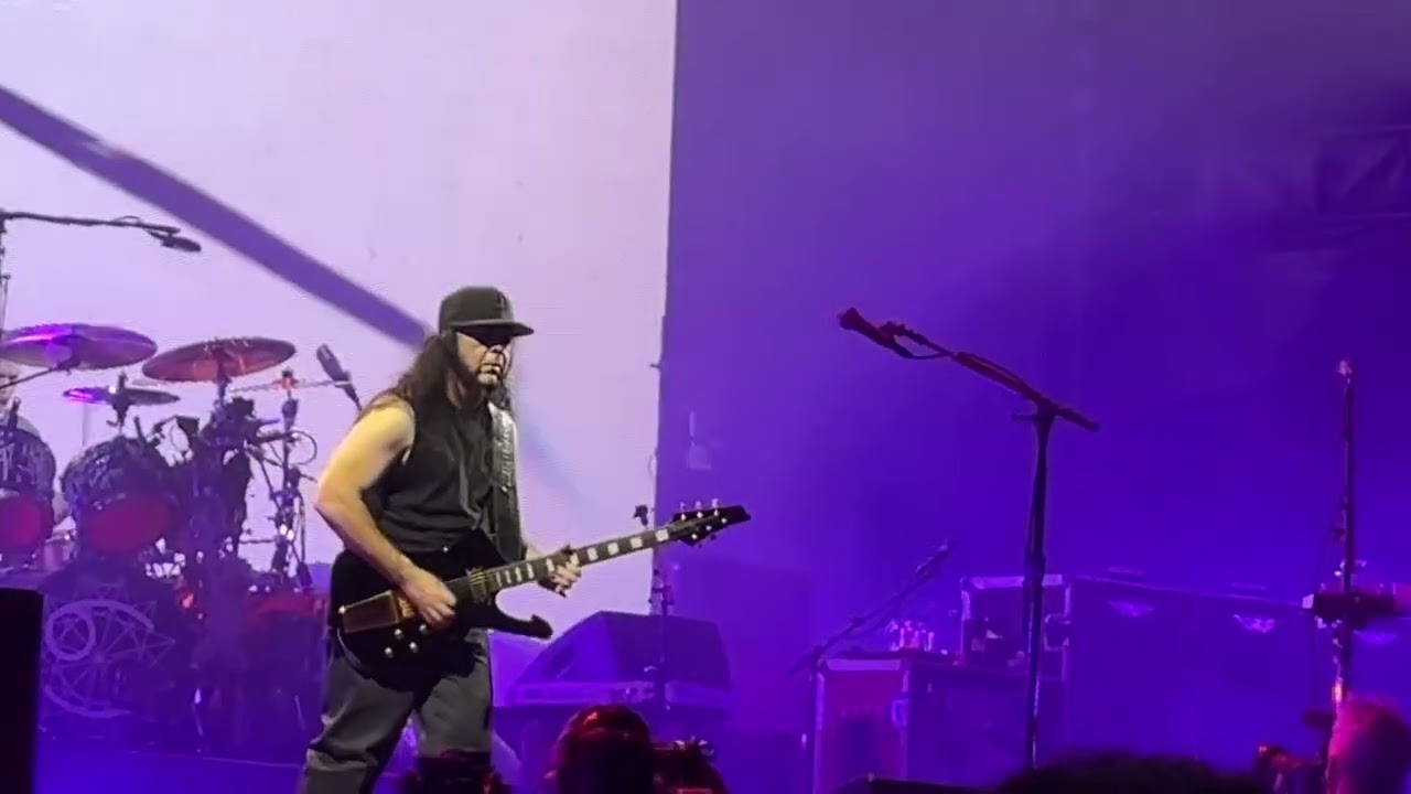 System of a Down - Dreaming (Live Toronto September 3, 2025)
