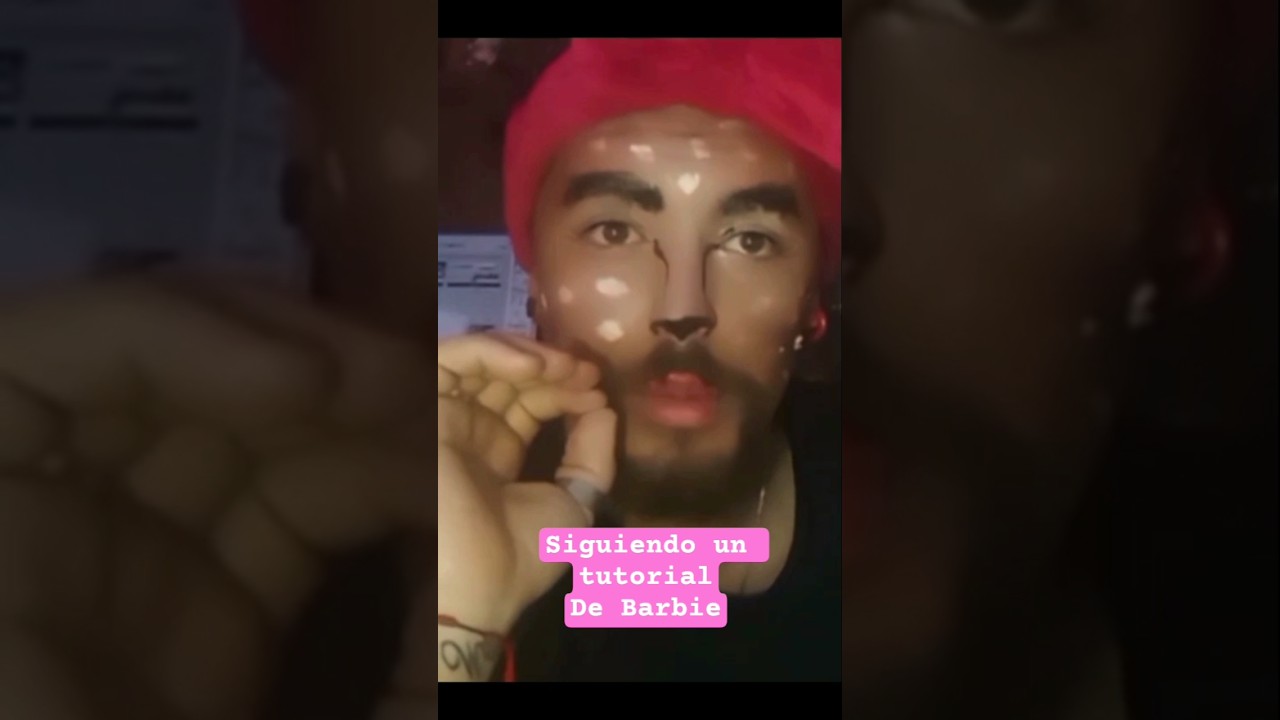 Maquillo a mi novio como BARBIE por Halloween y se lo toma demasiado en serio 💄🎃 #tutorial