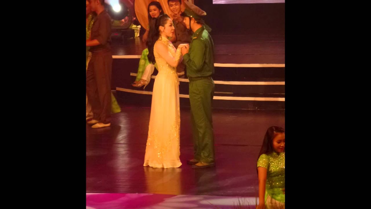 Nắng Gió Phương Nam - Huyền Trang CVVC 2012