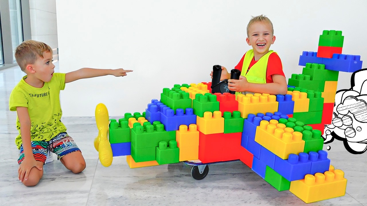 Влад и Ники катаются на игрушечном самолётике и играют с игрушками &mdash; Забавные истории для детей