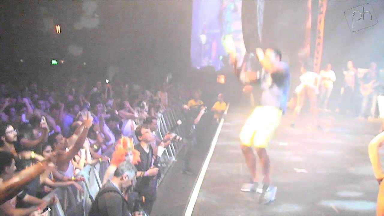 É O Tchan - Pega No Bumbum (Ao Vivo) @ Micháreta do Chá da Alice - Pheeno TV