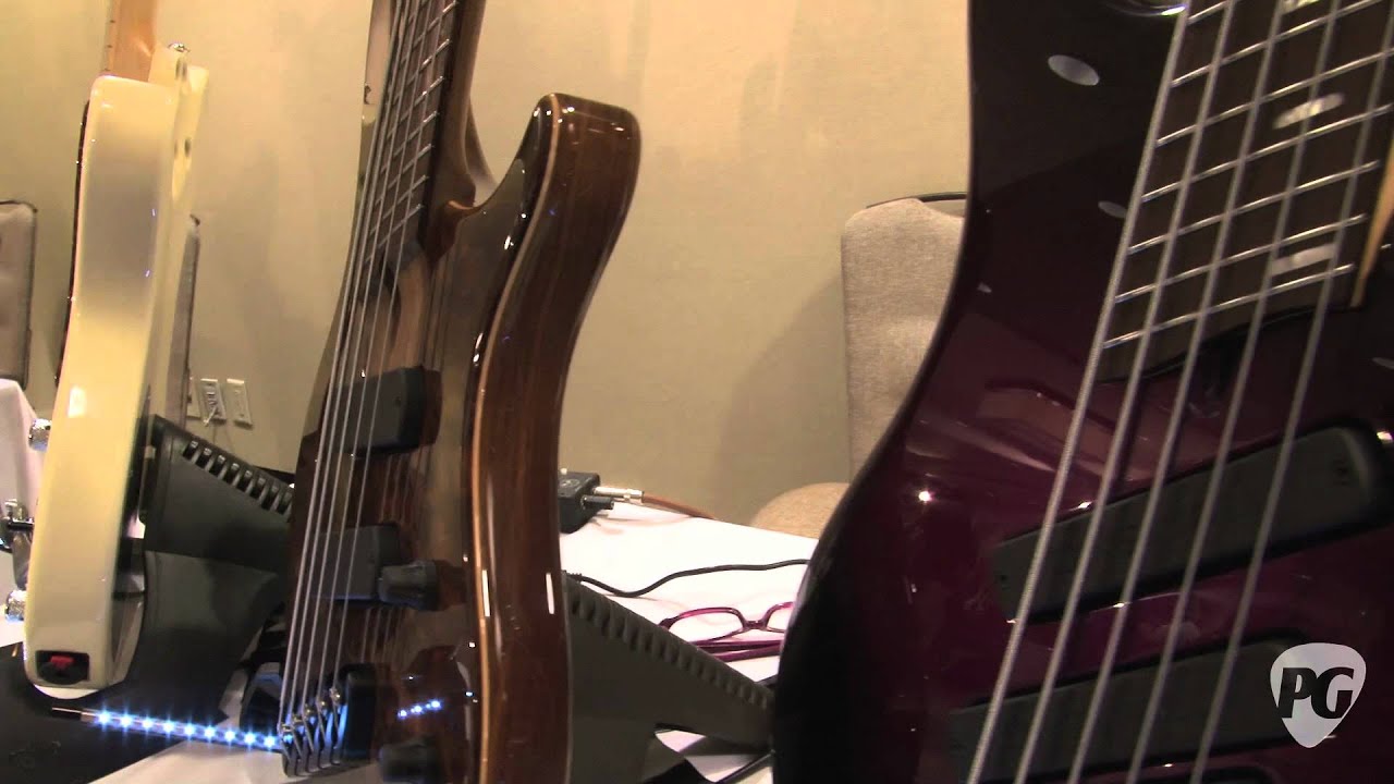 Montreal Guitar Show '11   Dingwall Guitars