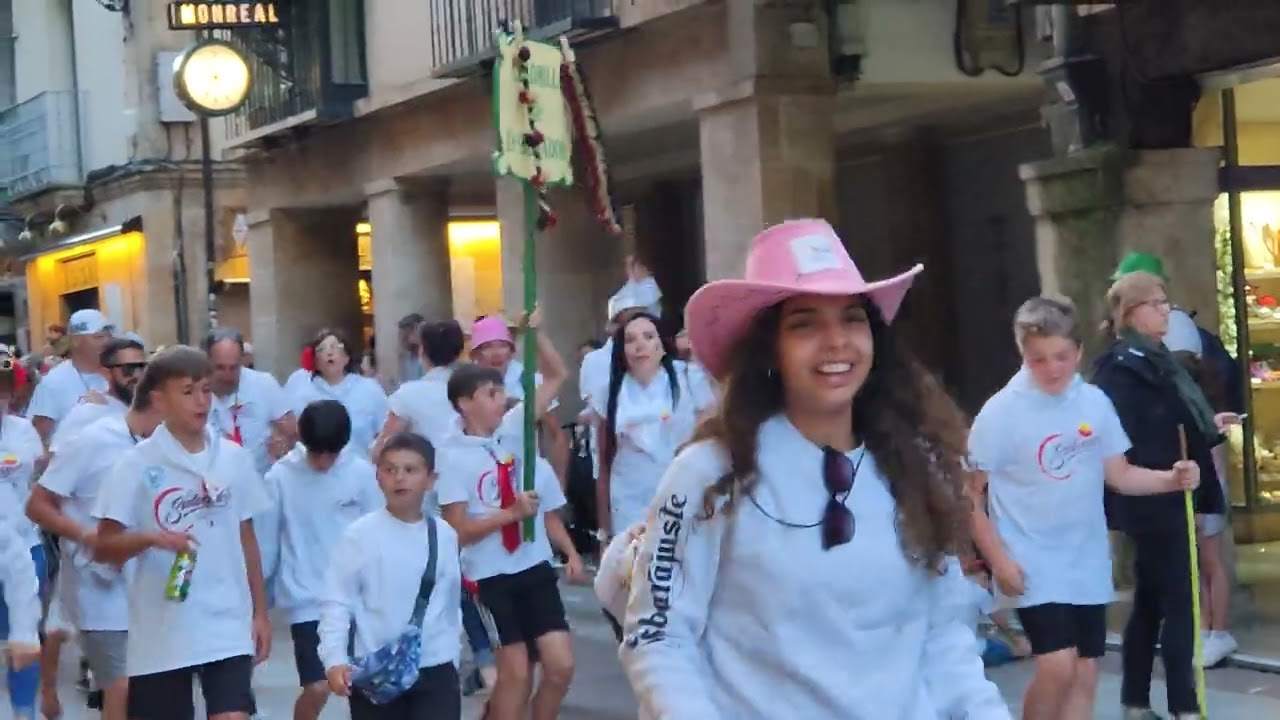 Desfile de las cuadrillas de la plaza de toros por la tarde San Juan Soria 2023 #sanjuansoria23