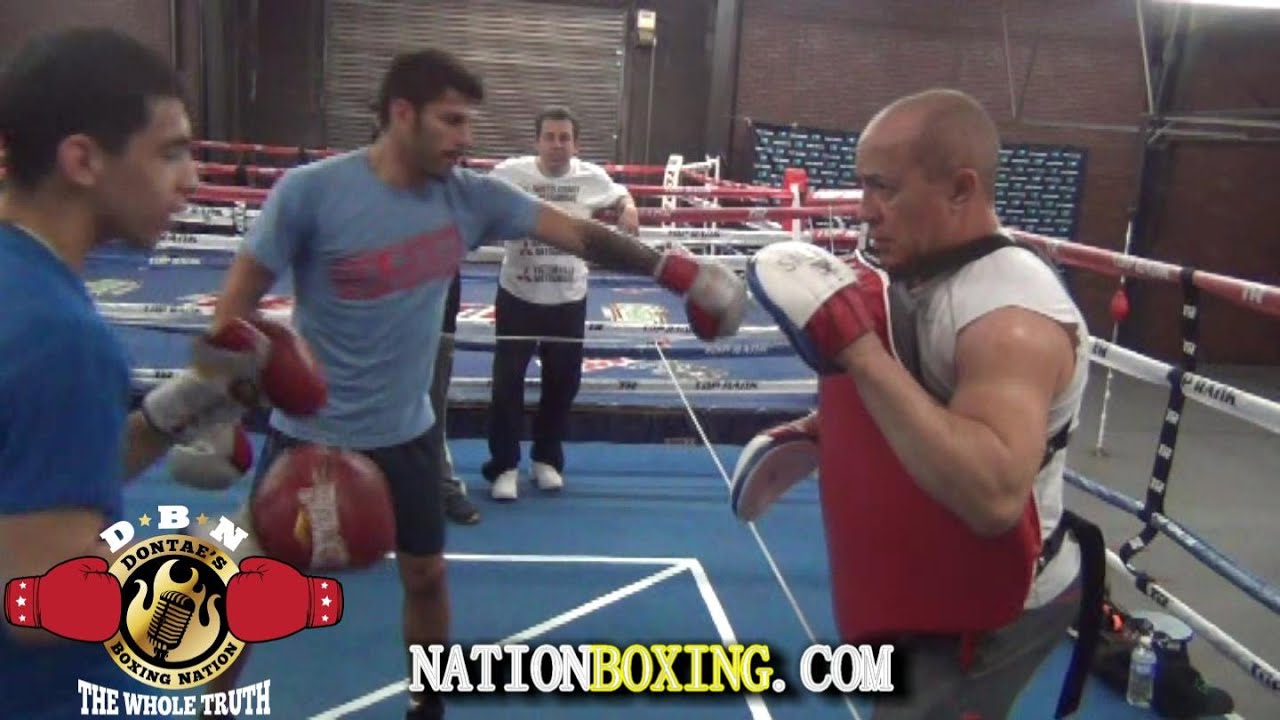 (TECHNIQUES) HOW TO PUNCH WITH FULL POWER. TRAINER ISAMAEL SALAS & JORGE LINARES DEMONSTRATES