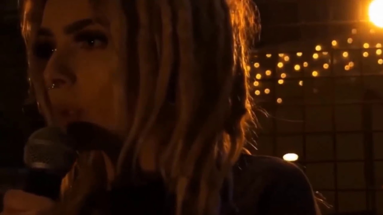 Zhavia   Issues Julia Michaels Cover   The Four 2018
