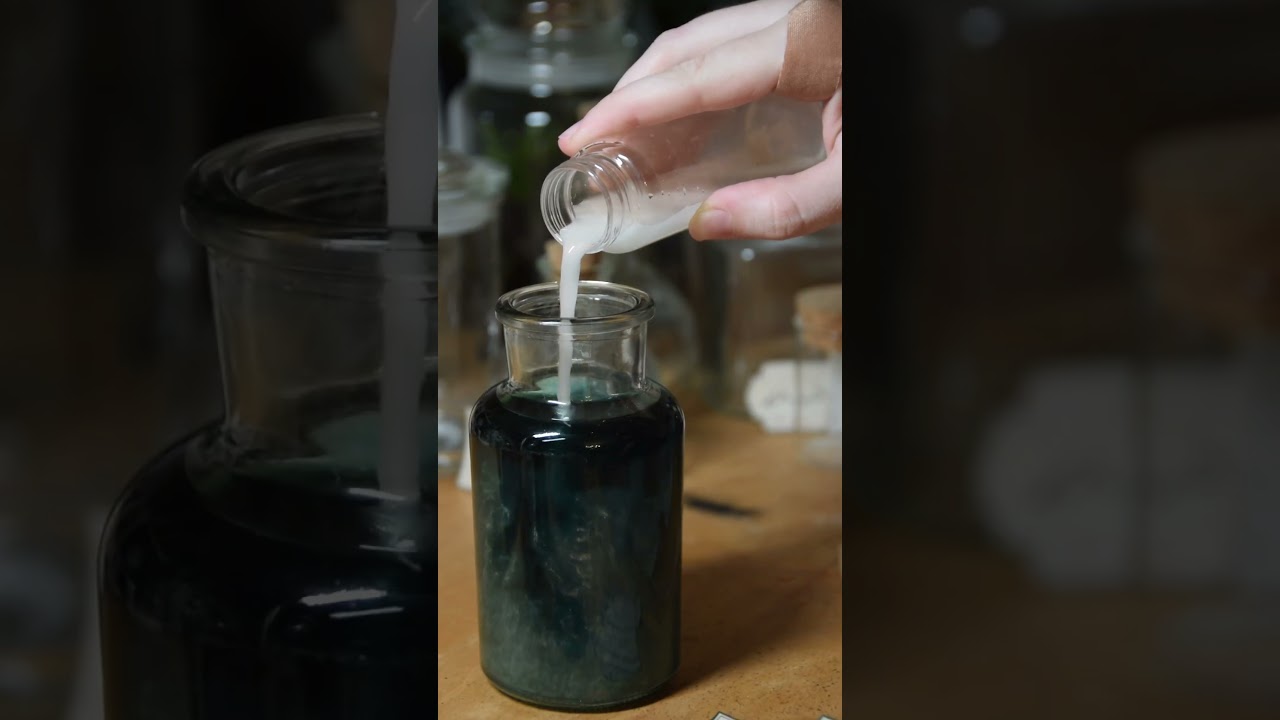 DIY Antique Apothecary Bottles - Magic Potions - Harry Potter Potions Class