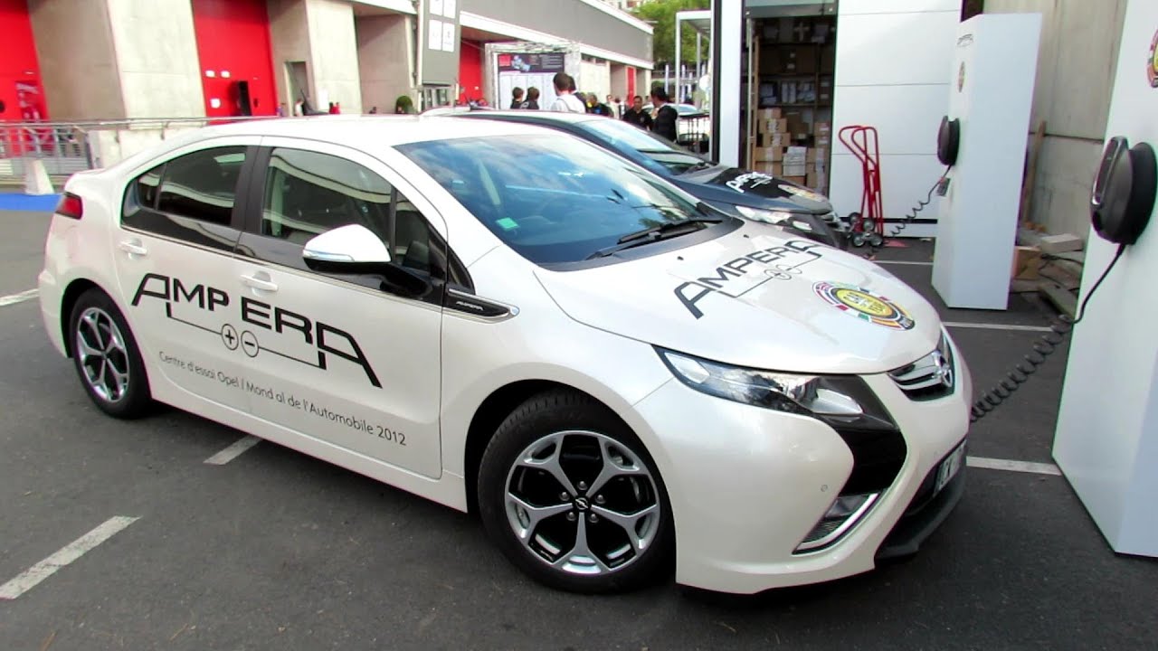 2013 Opel Ampera - Test Drive Car - Exterior and Interior Walkaround - 2012 Paris Auto Show