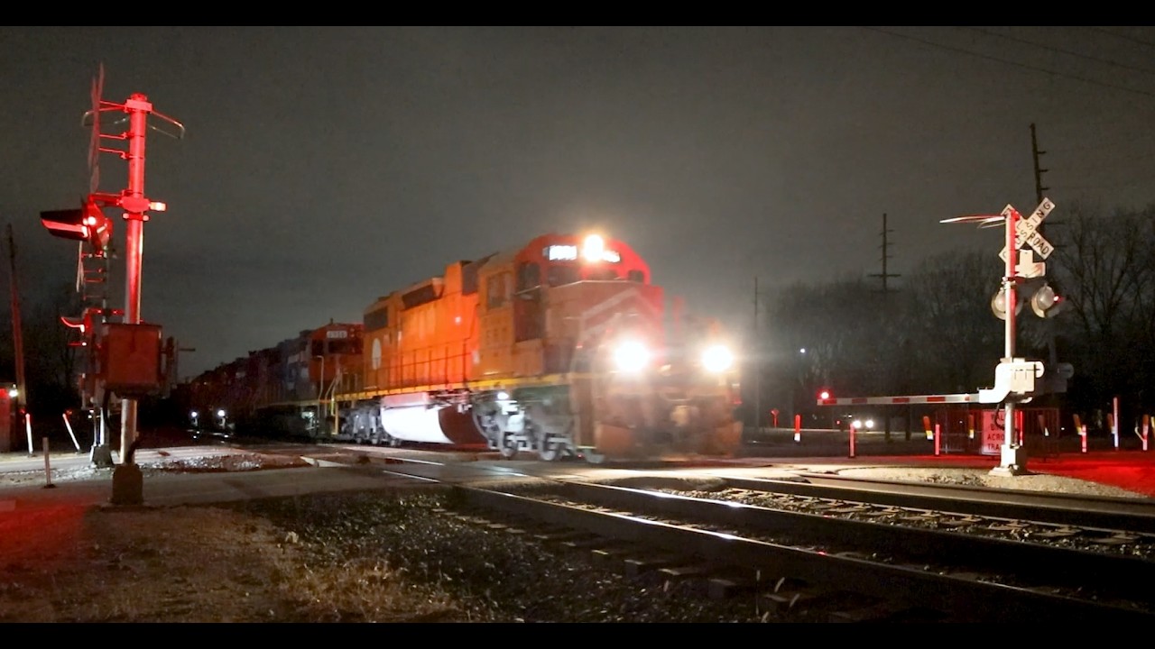Fallen Flags! EJE SD38-2 & 3 GTW's on L521