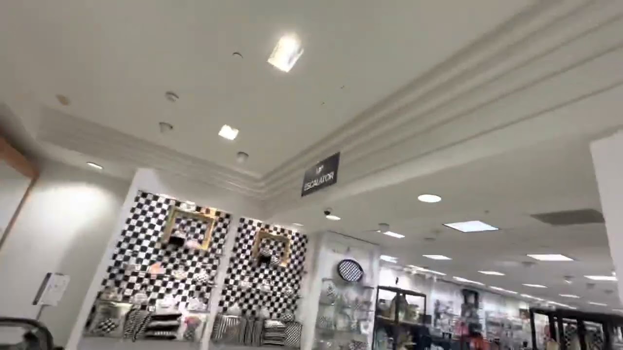 Otis Escalators At Belk SouthPark Mall In Charlotte, NC