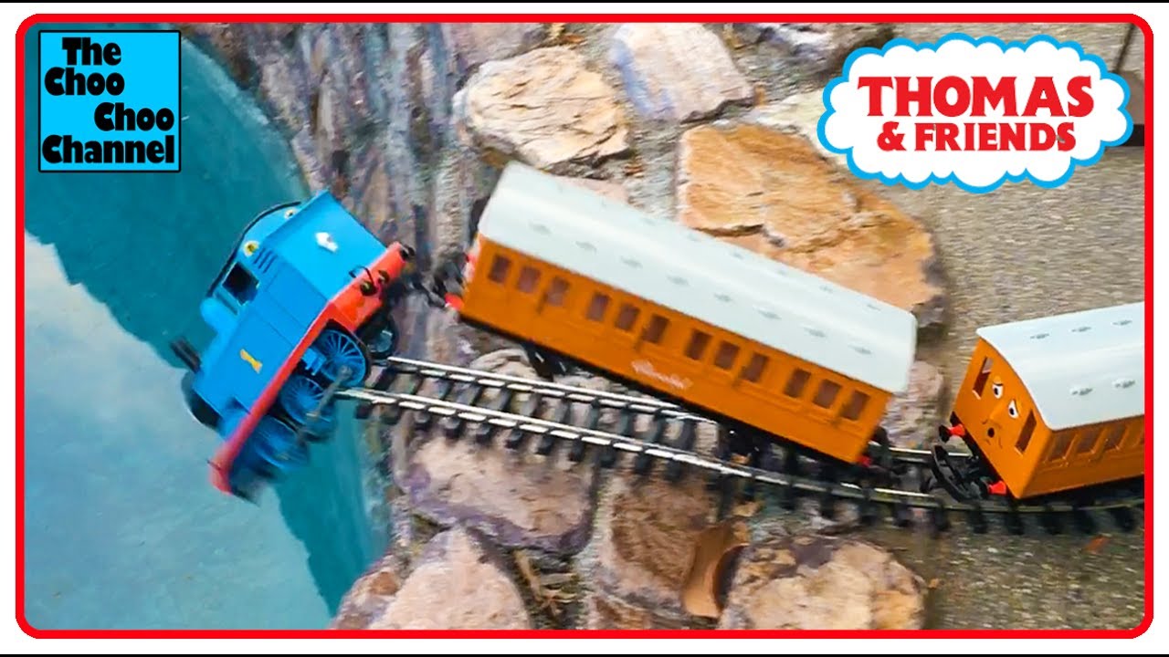 ⭐ THOMAS THE TRAIN EPIC CRASH INTO A POOL with CUPCAKES! ACCIDENTS WILL HAPPEN! Toy Train Video⭐