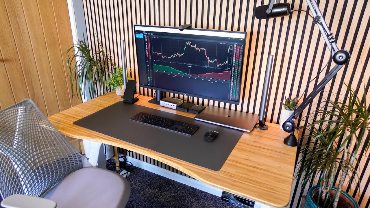 Ultra Modern Productivity Dream Desk Setup