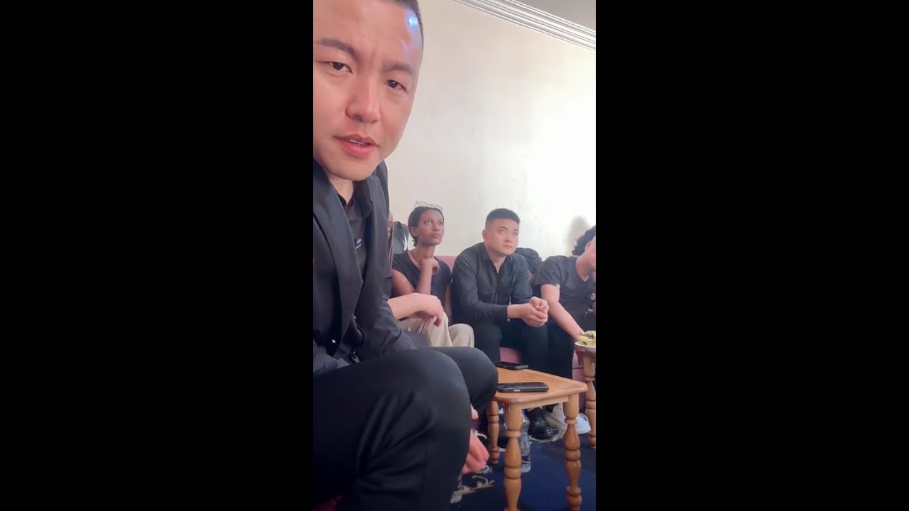 Dapeng Peng to mother-in-law home live broadcast