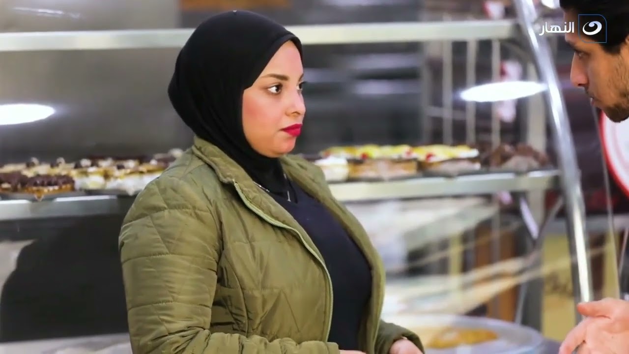رد فعلك إيه لما تدخلي محل حلويات وتقوليلواعايزه كنافة يقولك تاخدي متشغلعة