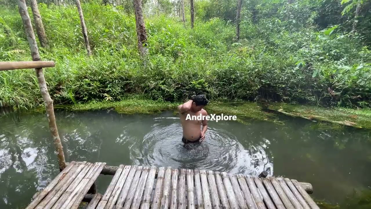 Mandi sungai