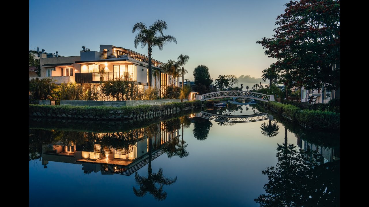 $5 MILLION ARCHITECTURAL STUNNER IN THE ICONIC VENICE CANALS | 2218 Grand Canal Court