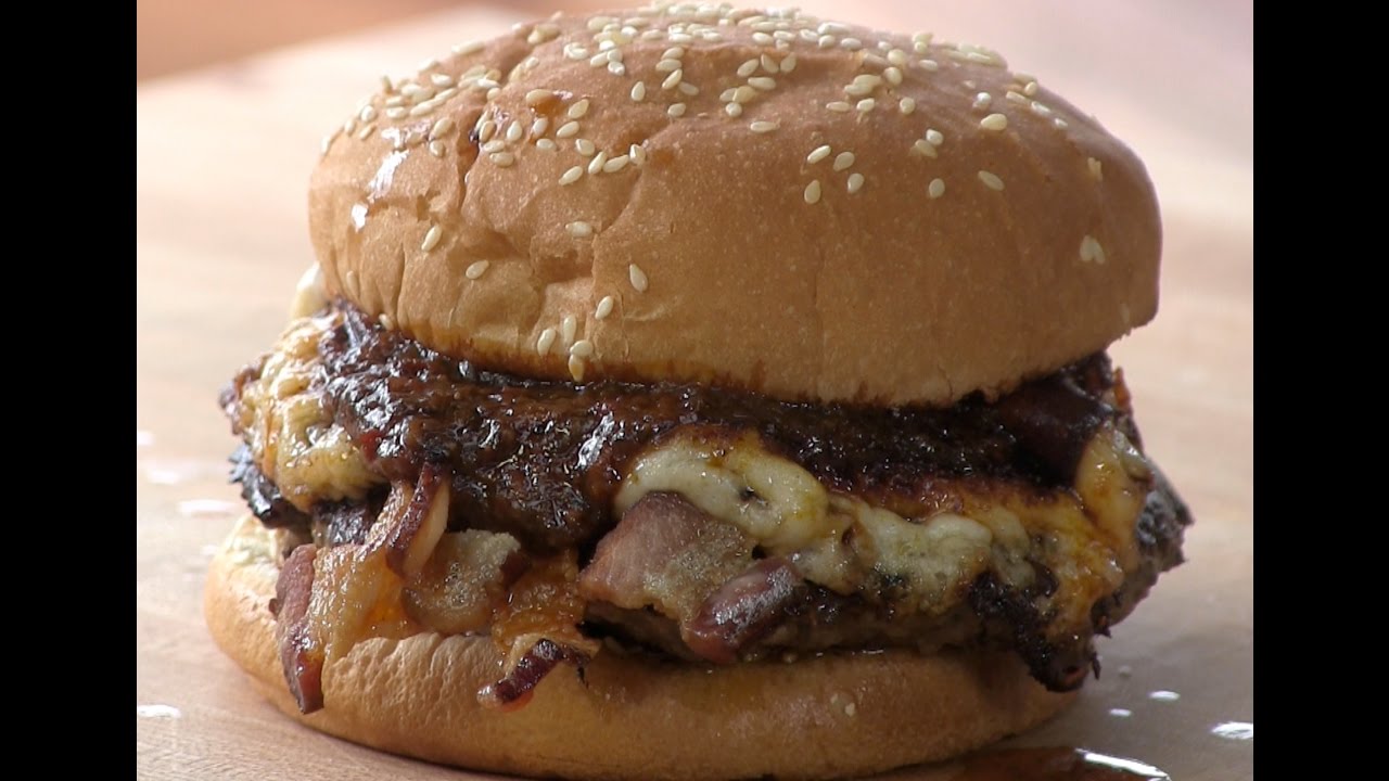 Bossman Mike’s Don’t Cry For Me Argentina style Smashed Burger