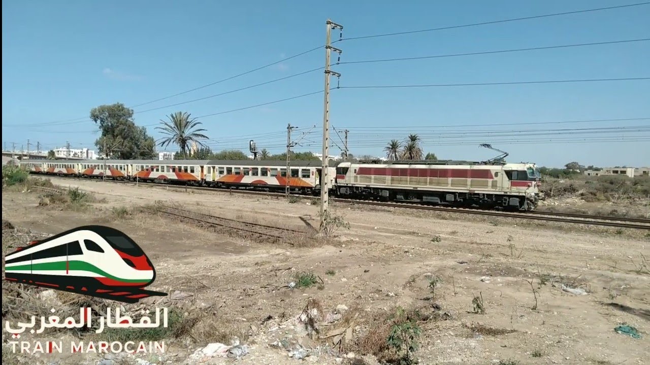 Hitachi-TL-903-نواحي بوسكورة القطار باتجاه مدينة خريبكة