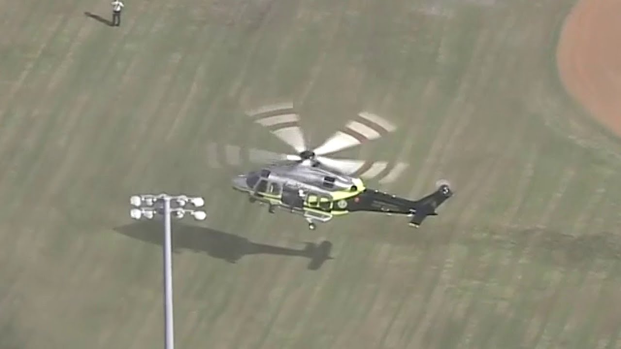 Miami-Dade police officer shot, airlifted to hospital