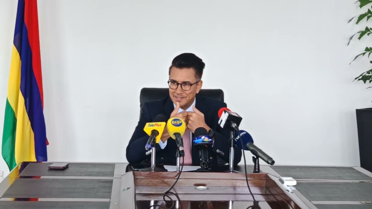 En direct : Shakeel Mohamed annonce la démolition des structures illégales et l'interdiction d'accès