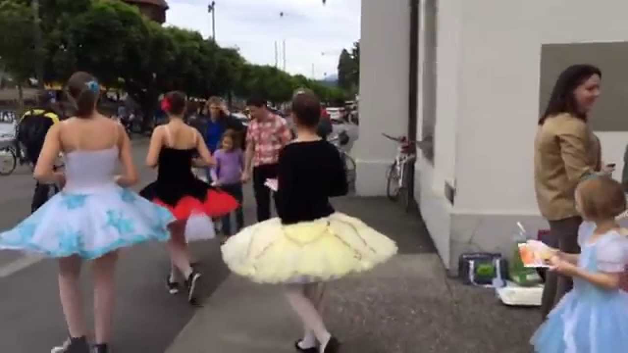 Luzern: Ballet Tutus in Town