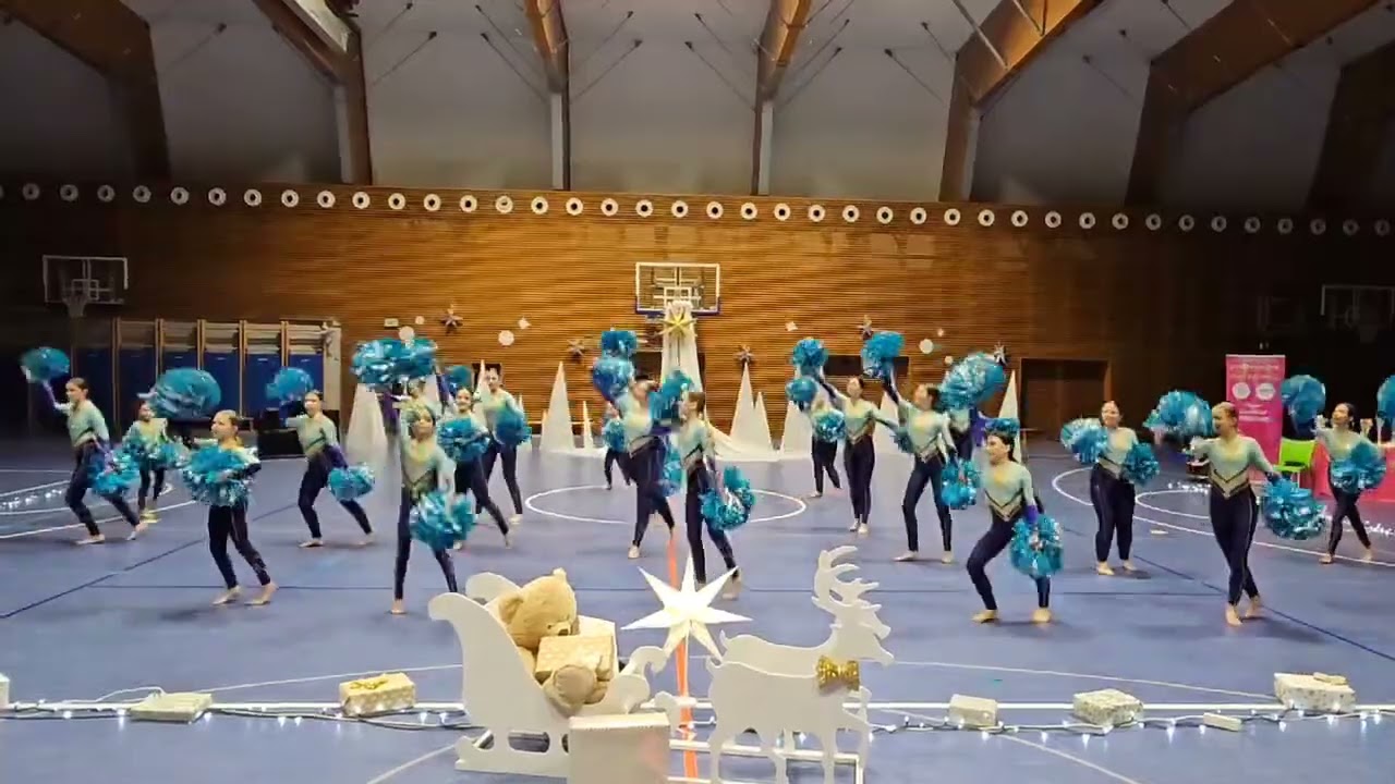 Virovitičke mažoretkinje IV. Golden Christmas 2024