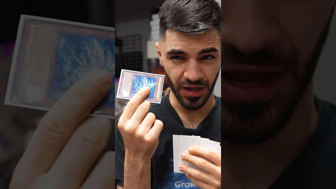 Его колода Blue-Eyes непобедима 😂 