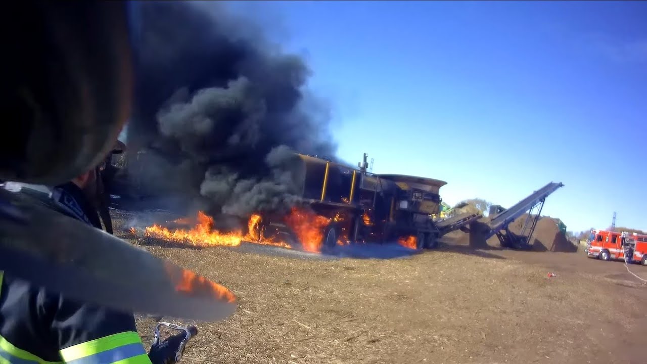 Working Wood Grinder Fire - Engine 502 *Helmet Cam*