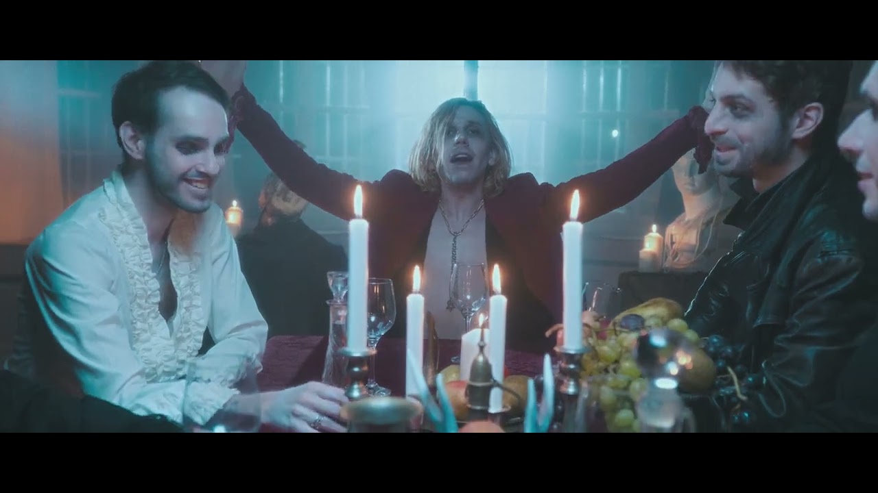 Berliose - VAMPIRE STATE BUILDING [official music video]
