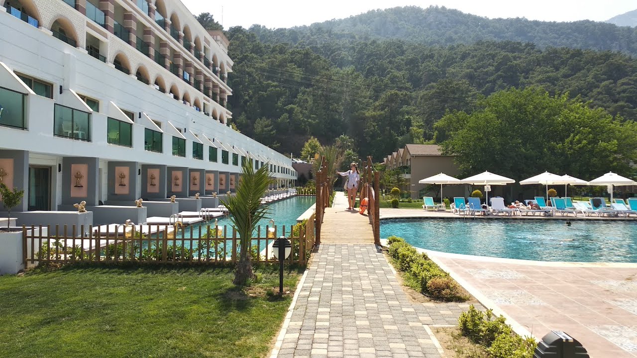 Dosinia luxury resort