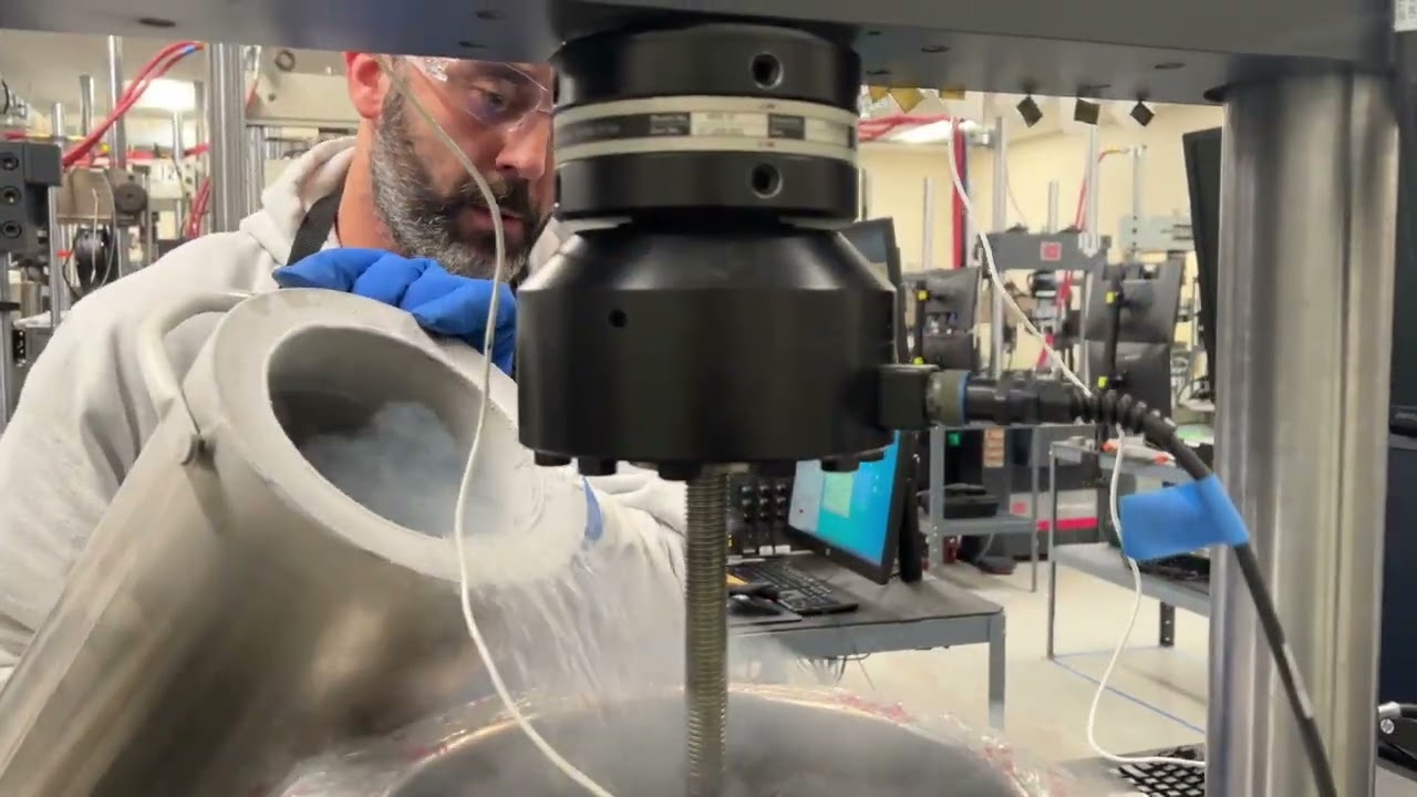 LN2 Fracture Toughness Testing