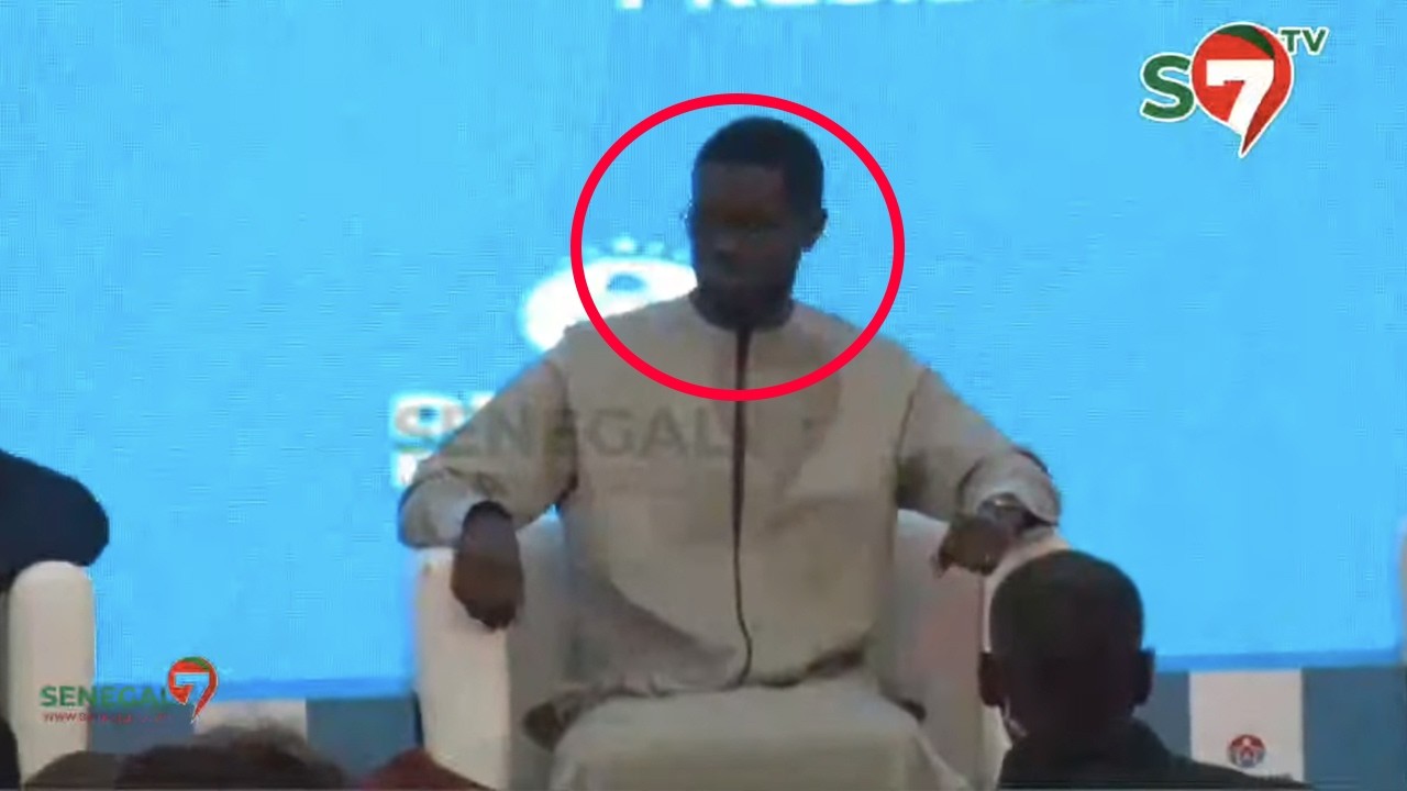 AG de la coalition Diomaye : L'arrivée mouvementée du président Bassirou Diomaye Faye dans la salle
