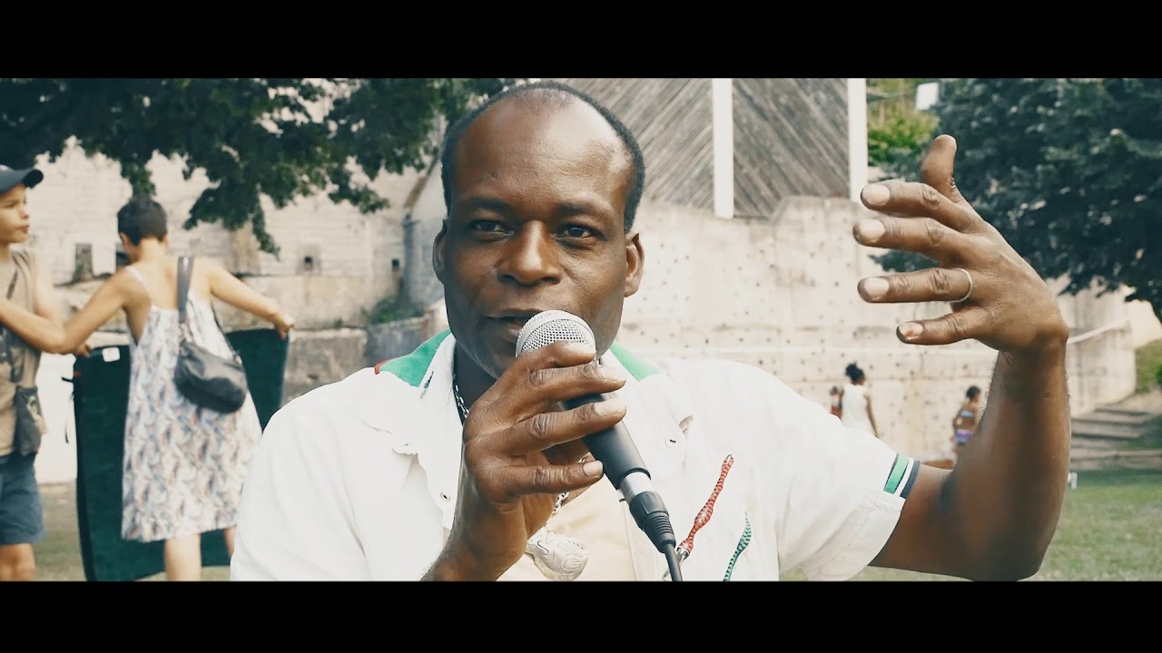 Yaya Dembélé, sur les traces du blues mandingue dans la lignée d'Ali Farka Touré, Lobi Traoré...