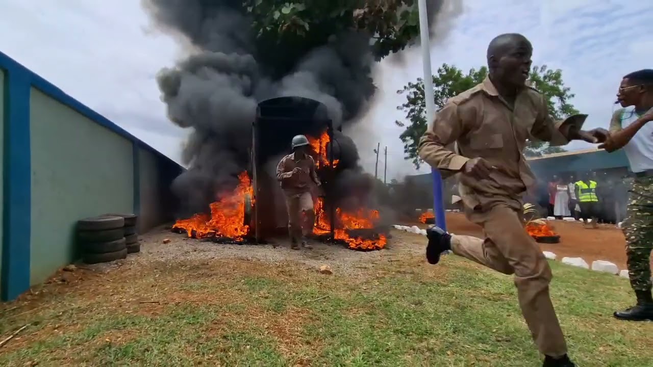 GHANA IMMIGRATION SERVICE MID-COUNTRY TRAINING SCHOOL PUT UP FEARLESS DISPLAY IN OBSTACLE CROSSING