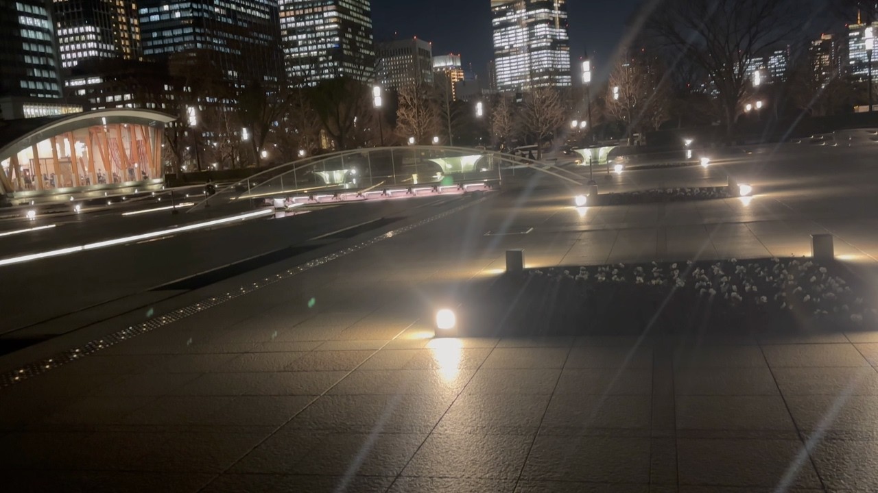 Quiet Night Walk in Tokyo – Wadakura Fountain Park (No Talking)｜夜の和田倉噴水公園を静かに歩く