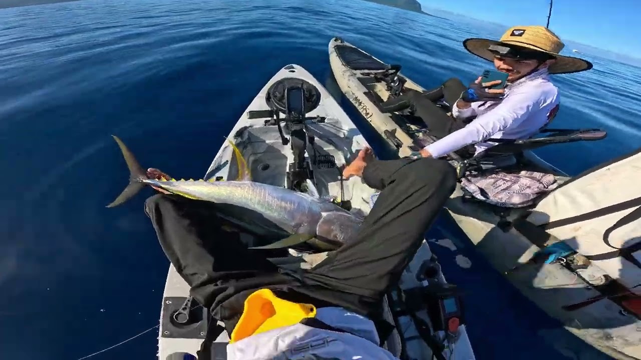 Catching Yellowfin Tuna on kayak! Mauritius fishing!