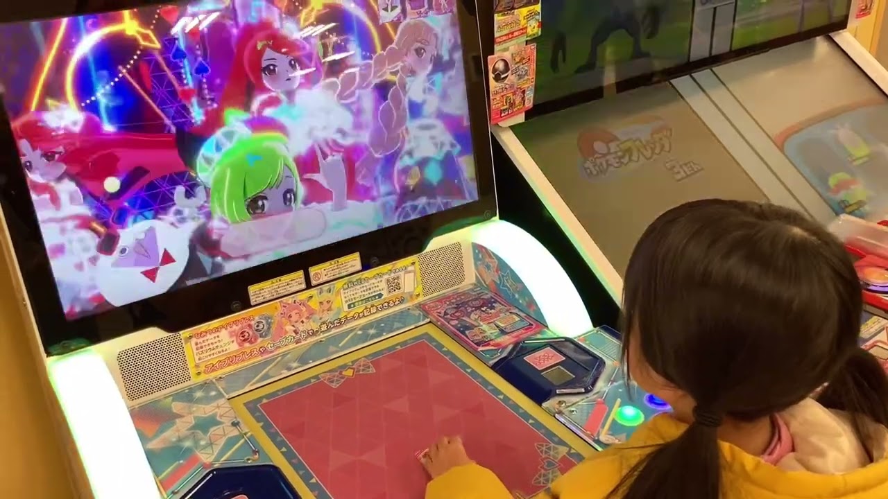 ひみつのアイプリを楽しむ6歳。低評価もらってショック。