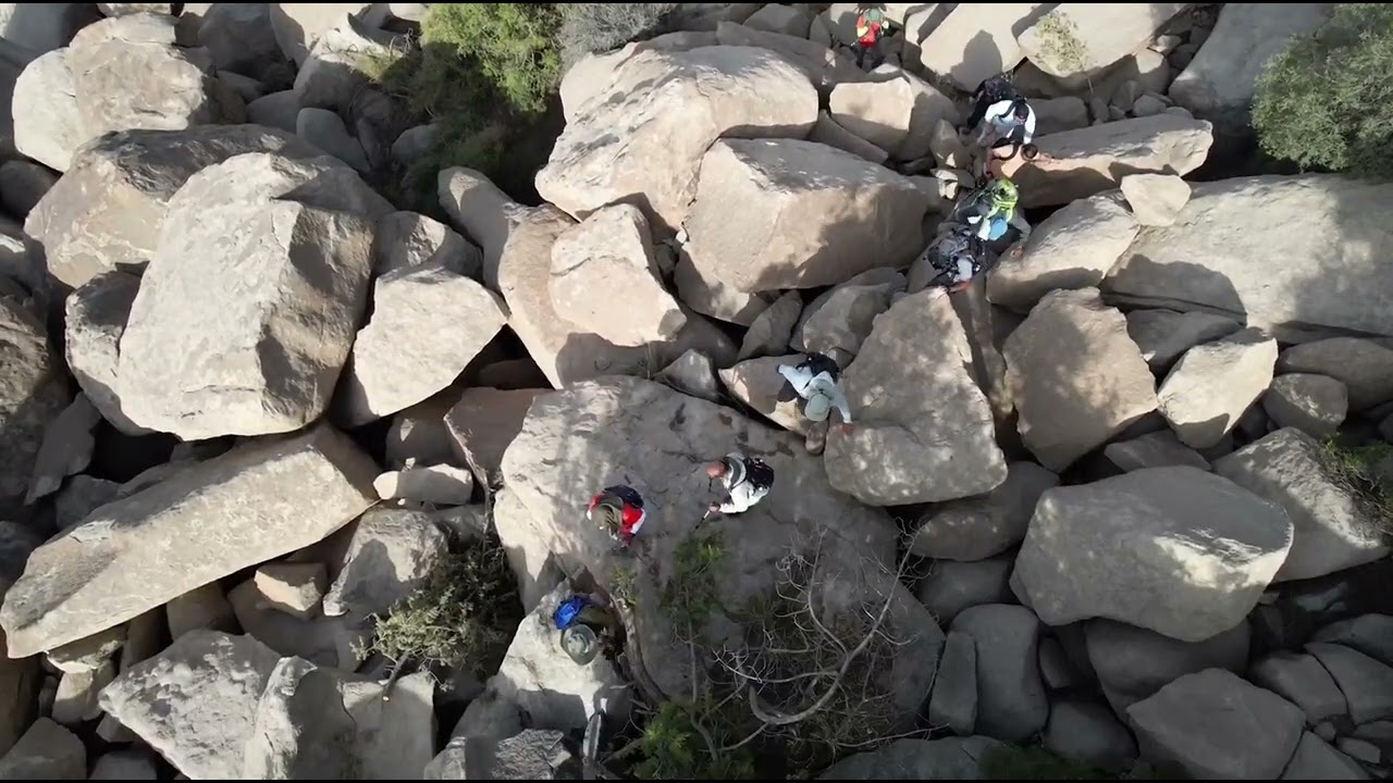 هايكنق صعود قمة جبل بثرة
