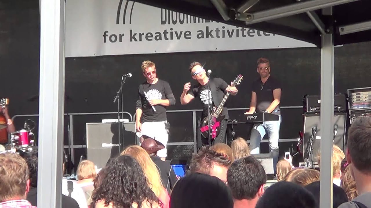 Plumbo live på Rådhusplassen under Dissimilisfestivalen 9  Juni 2013 3)