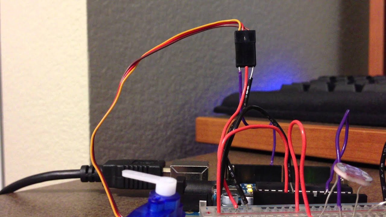 Servo and IR sensor