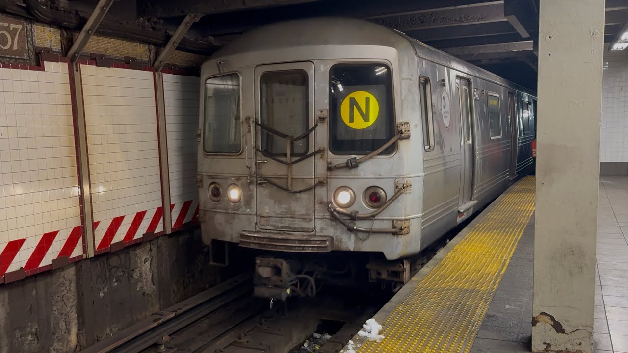 NYCS: More R46s on the (N) (Q) & (W) lines. 